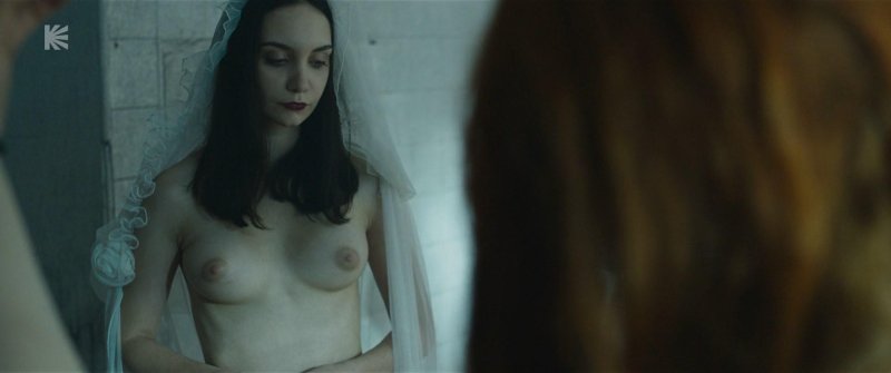 Обнаженная актриса