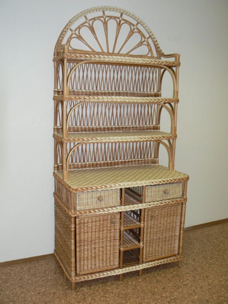 Плетеная этажерка