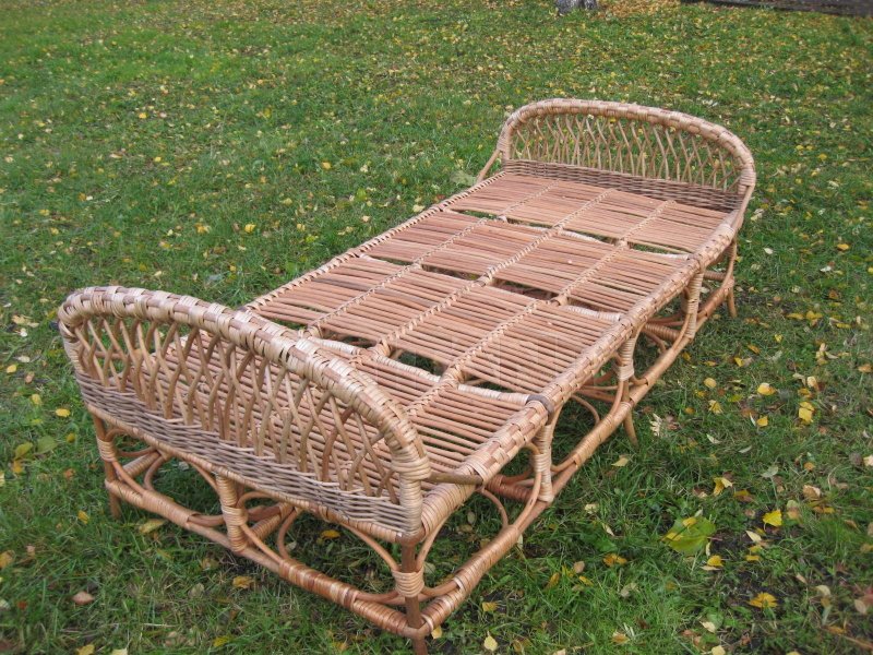 Плетеная кровать