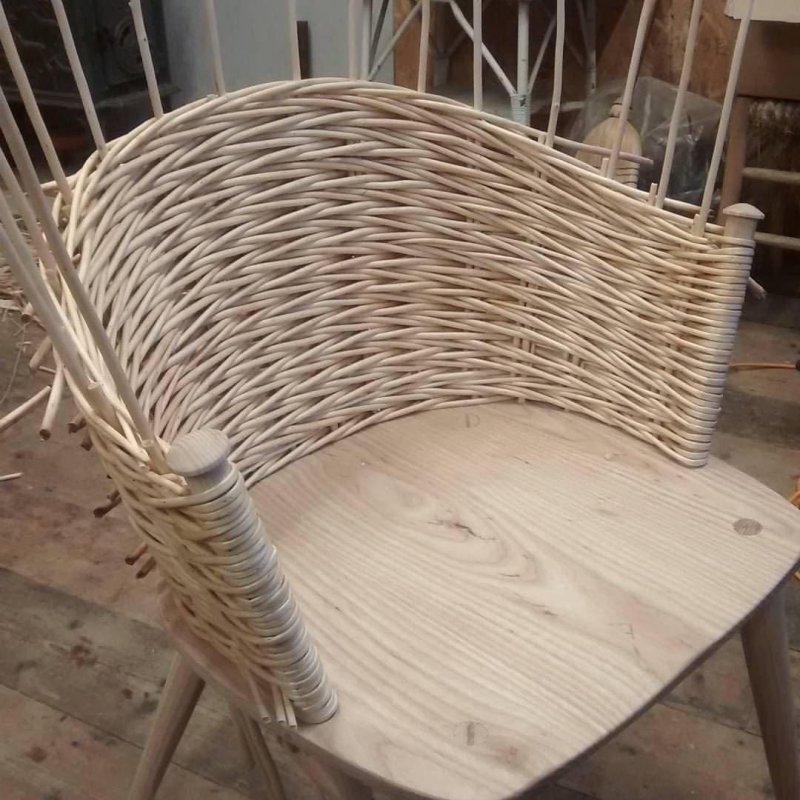 Плетеное кресло