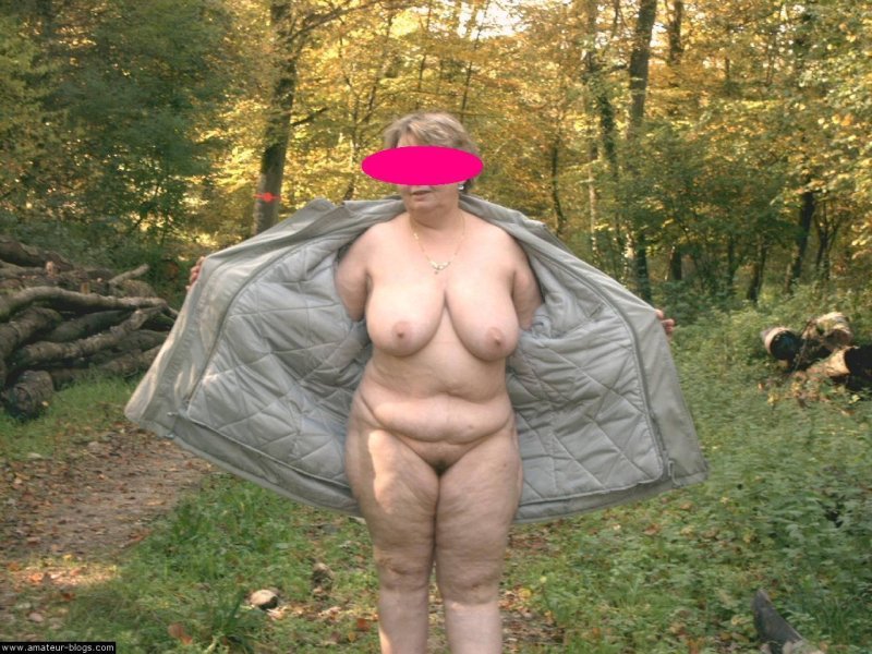 Зрелые бабушки сиськи эксгибиционисты