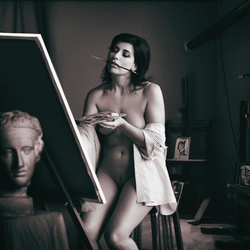 Художники ню