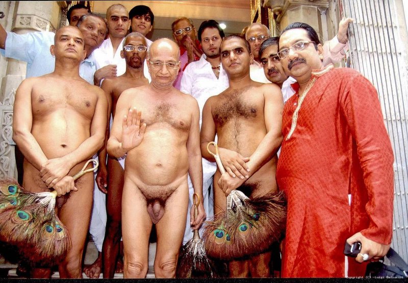 Голые индийские мужчины