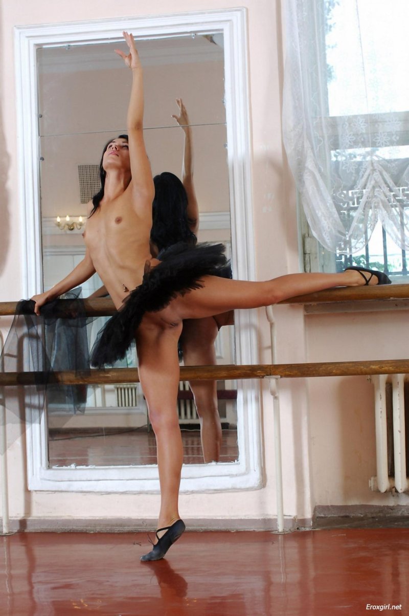 Две балерины