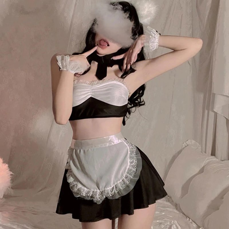 Горничная в нижнем белье