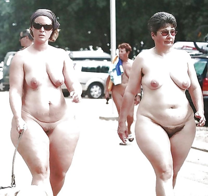 Голые толстушки на подиуме