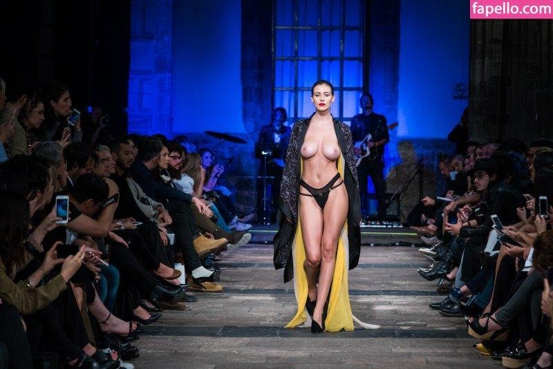 Высокая мода