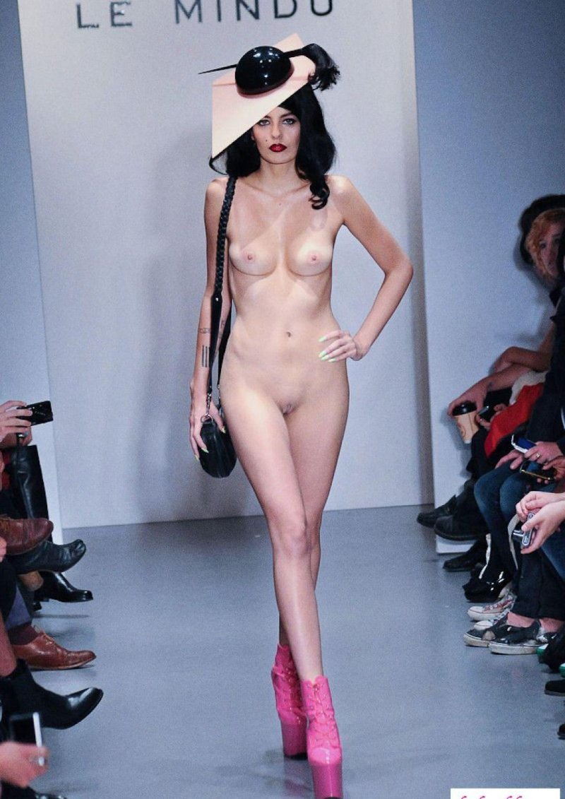 Чарли ле минду мода