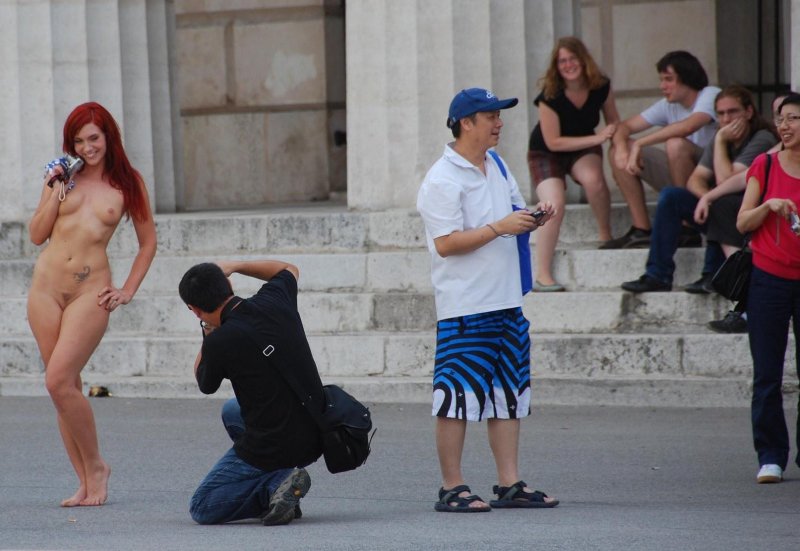 Эротика на публике