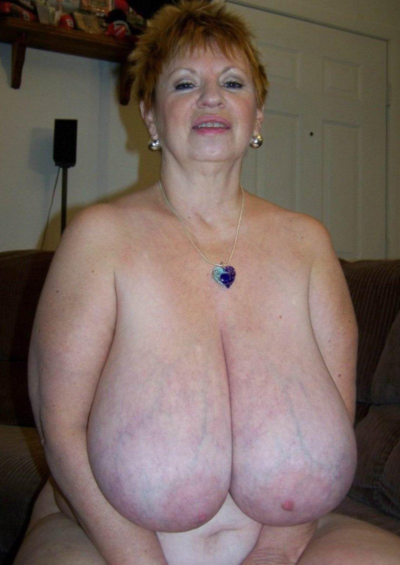 Огромные сиськи старушек