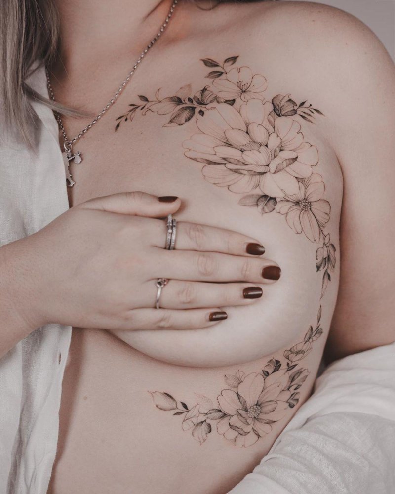 Татуировки для девушек под грудью