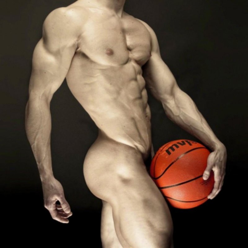 Баскетболисты голые мужчины