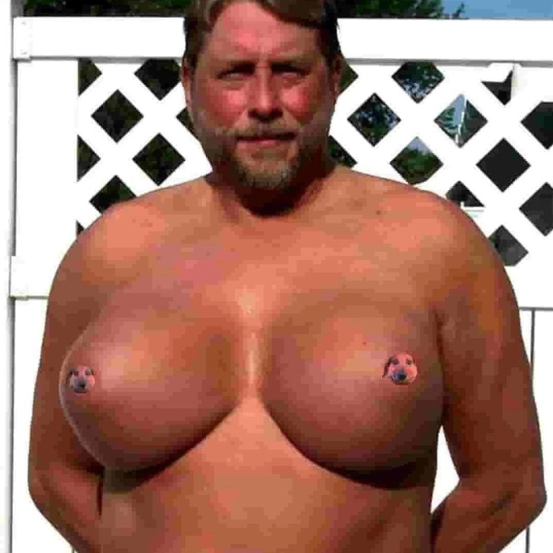 Большие мужские соски