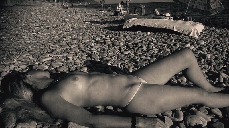 На пляже в сочи