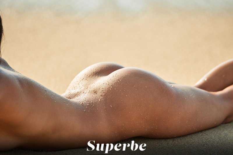 Красивые женские ягодицы