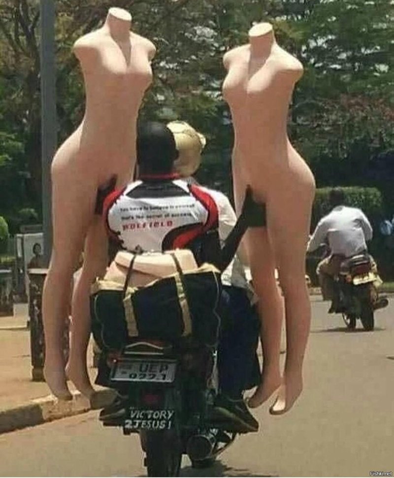 Девушка на мотоцикл