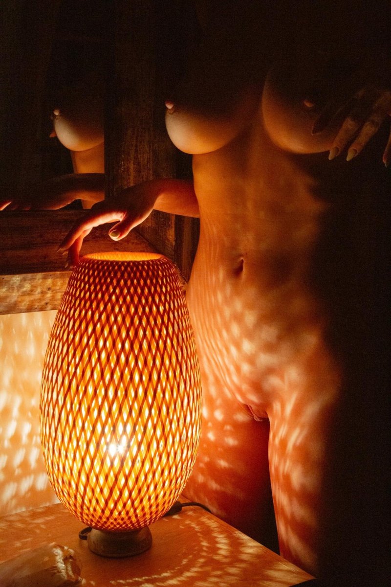 Настольная лампа