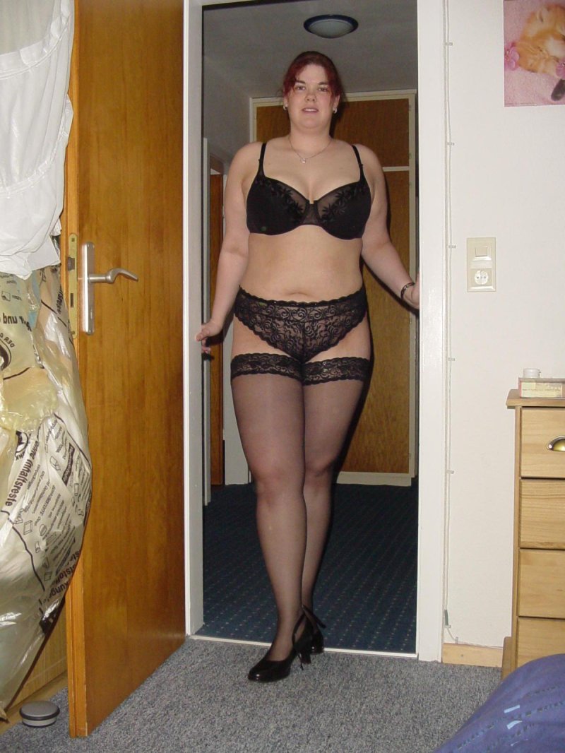 Пышная в чулках