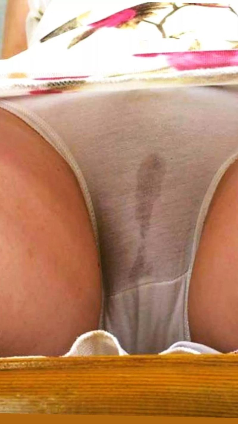 Писсинг в трусики