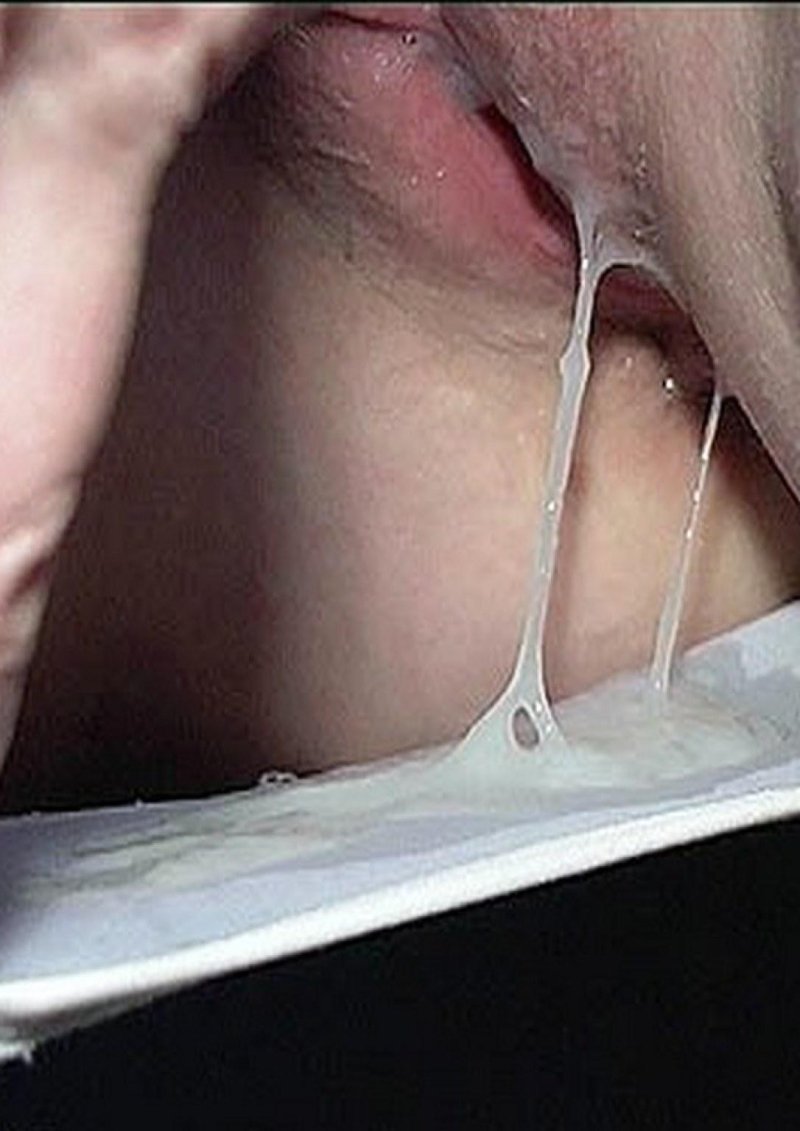 Девушка кончила в трусики