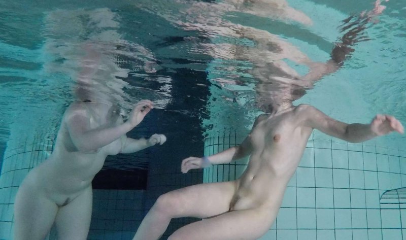 Плавание ню