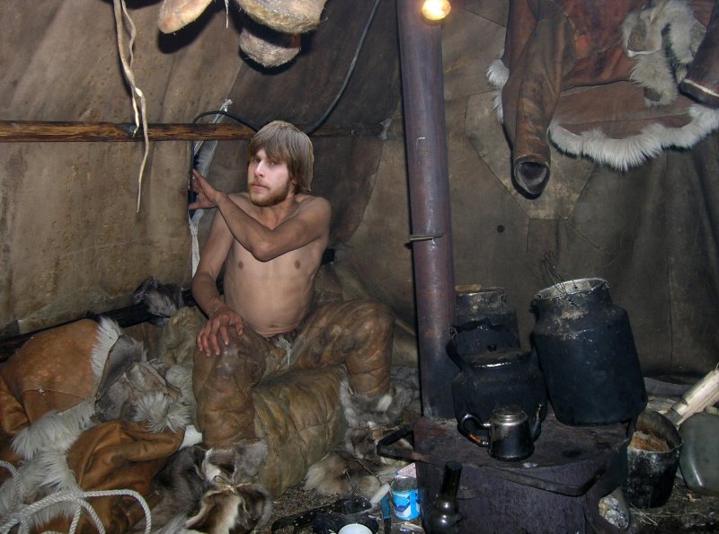 Чукчи жилище яранга внутри