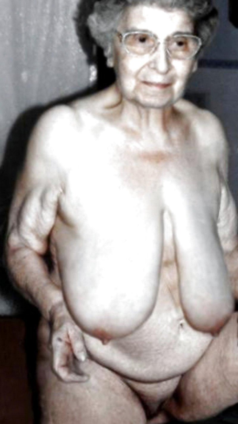 Голая старуха