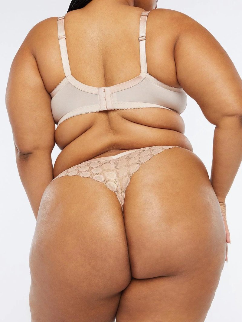 Пышные женщины