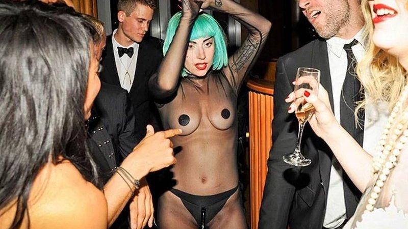 Леди гага see thru