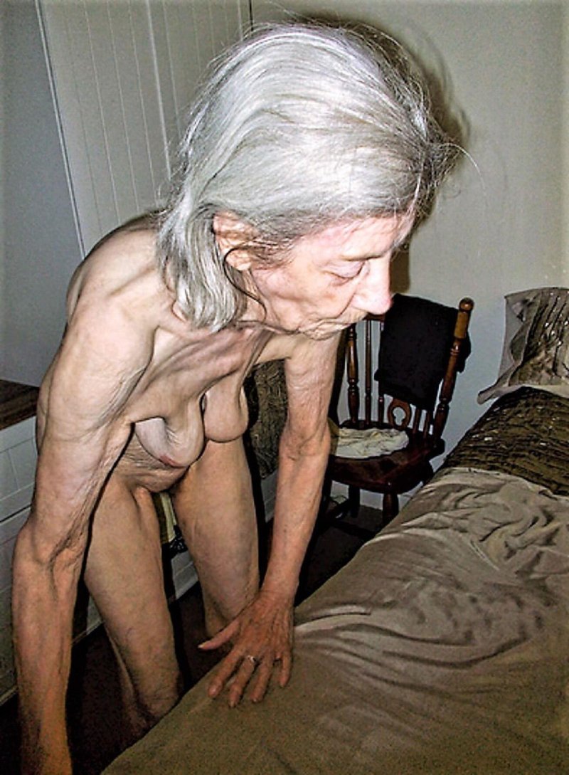 Голые старухи анорексички