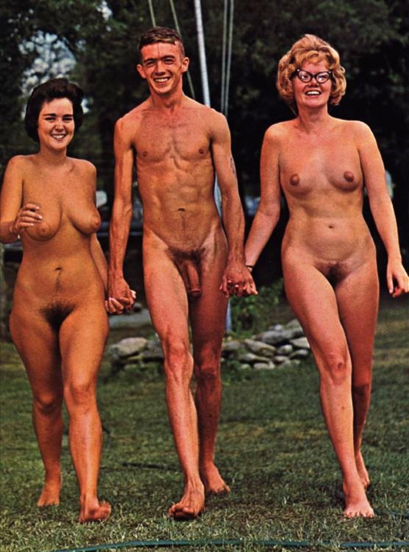 Голые с родителями ретро