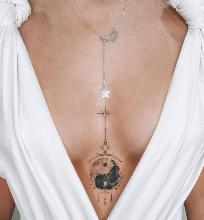 Тату женские на груди