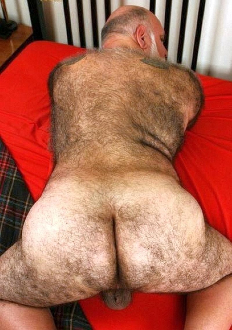 Спина волосатая