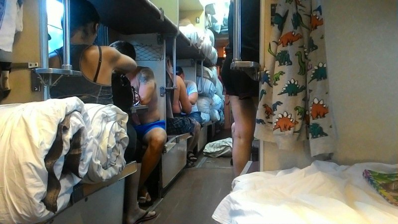 В поезде плацкарт