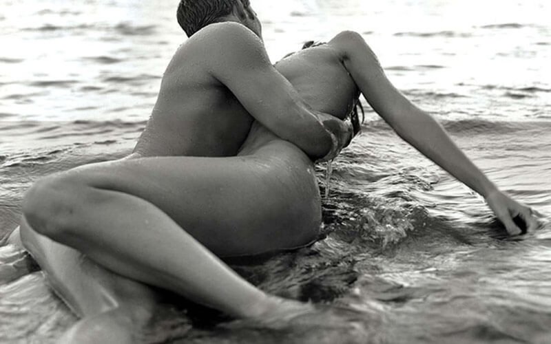 Эротика море