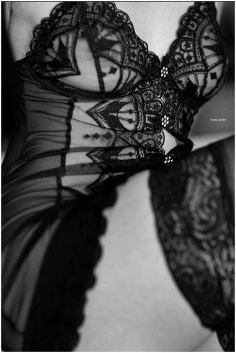 Женское кружевное белье