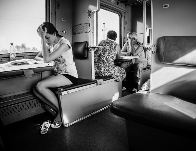 В поезде девушки