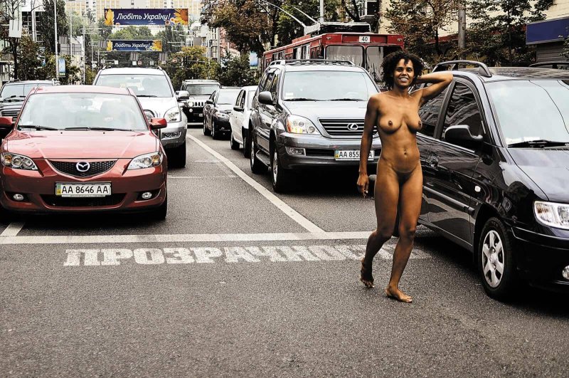 Голые американки на улице