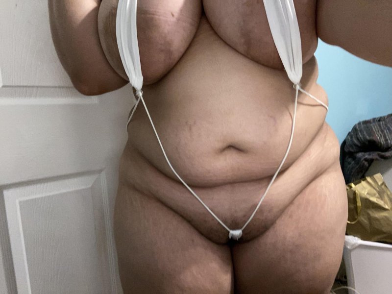 Женщина с большими