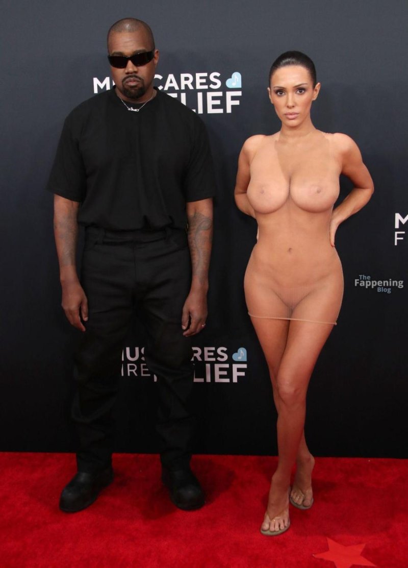 Жена канье уэста на грэмми