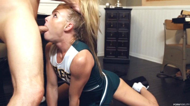 Девушка минет