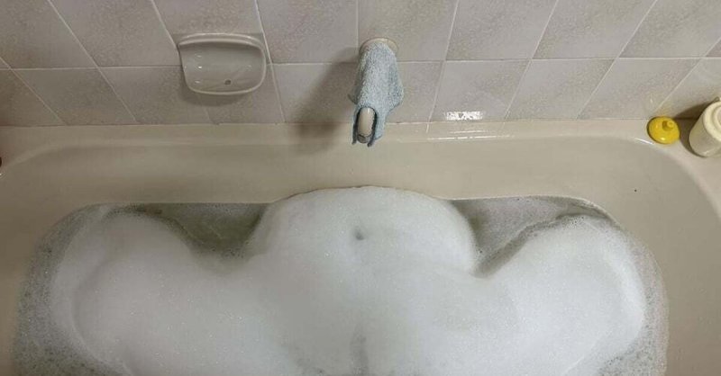 Ванная с пеной