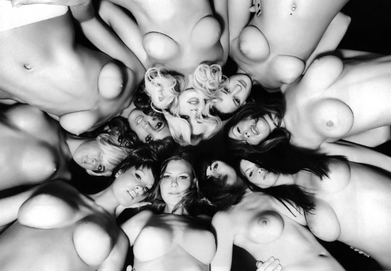 Групповая фотосессия ню