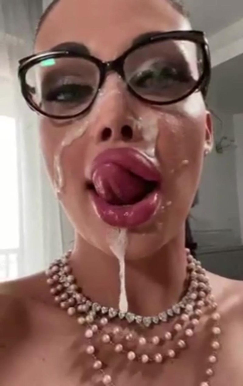 Силиконовые губы в конче