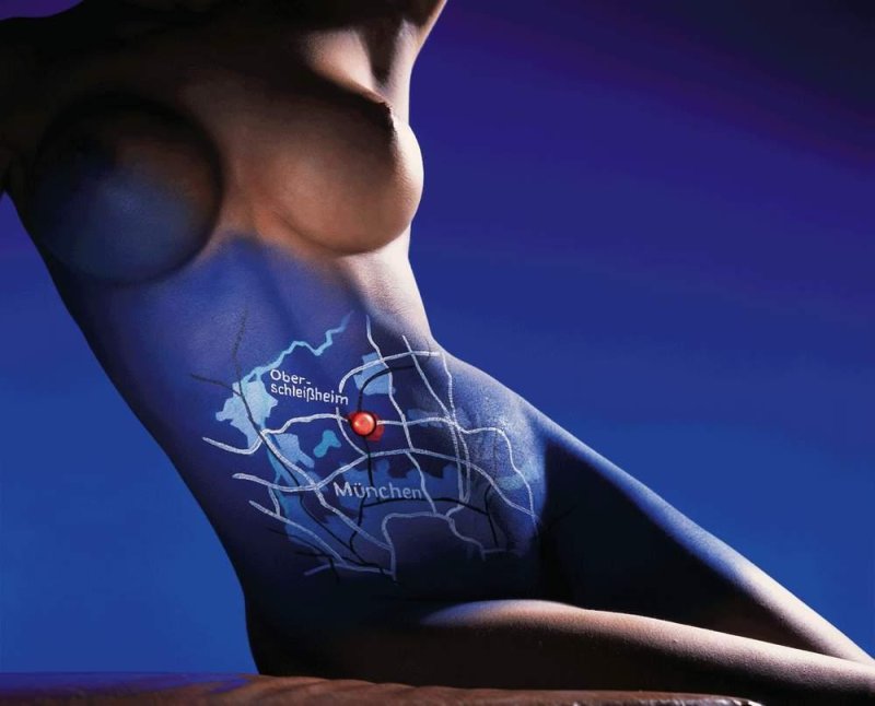 Бодиарт на женском теле