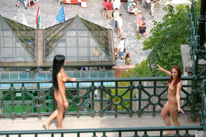 Прогулка голышом по гостинице