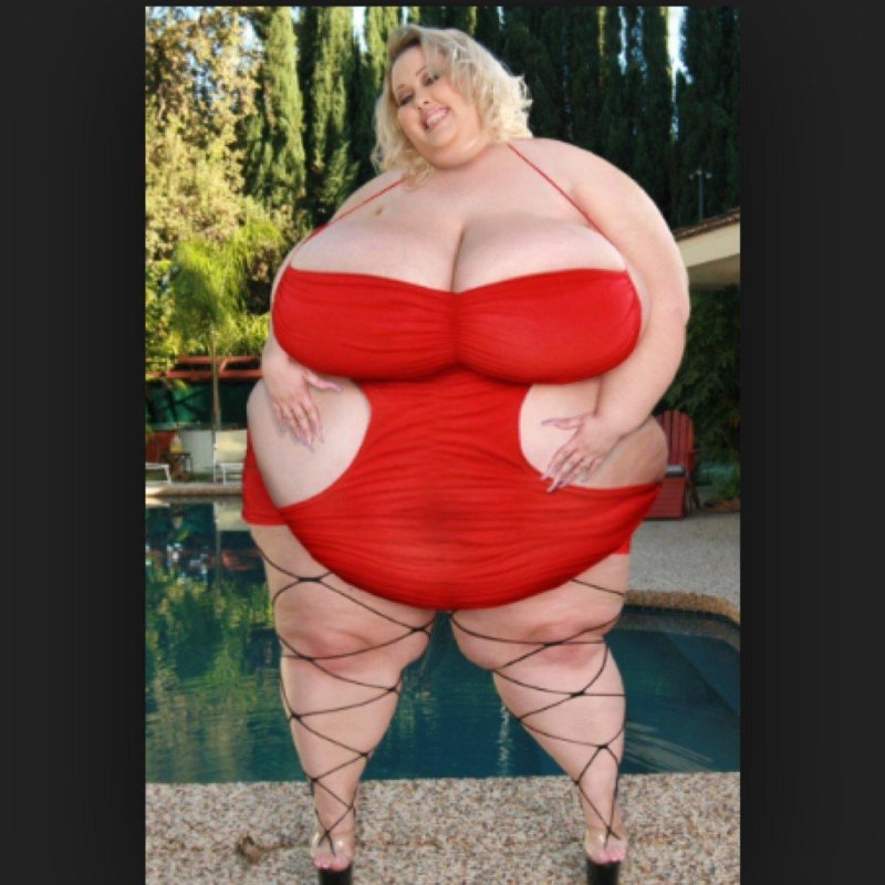 Толстая женщина смешно