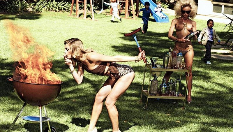Девушки голышом на шашлыках