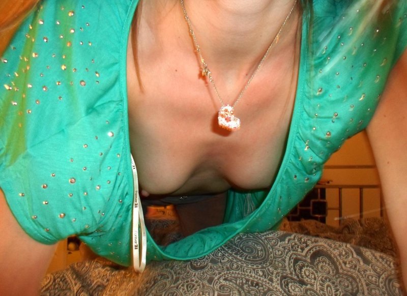 Даунблуз маленькие сиськи