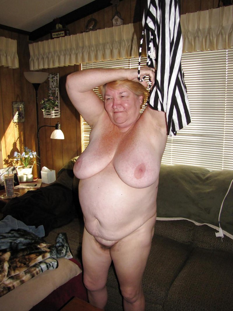 Голые толстые старушки